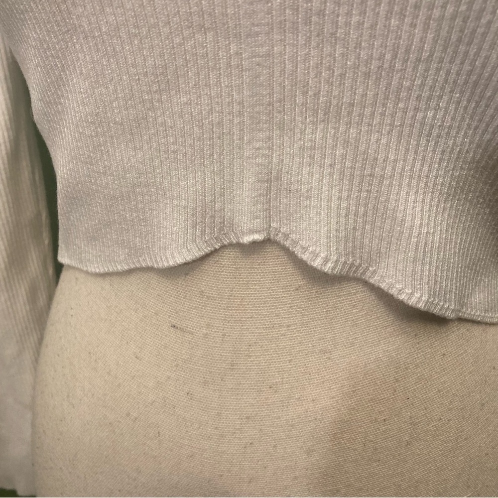 Garage White Ribbed Crop Top - Picture 2 of 8